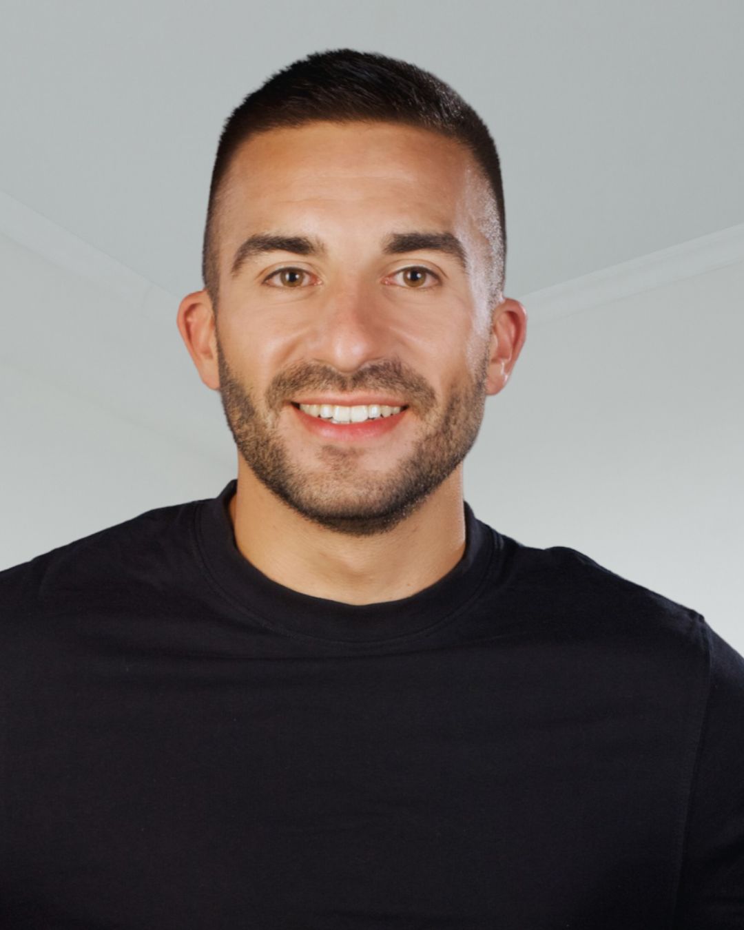 Kévin, nettoyage toiture et façade à Louhans